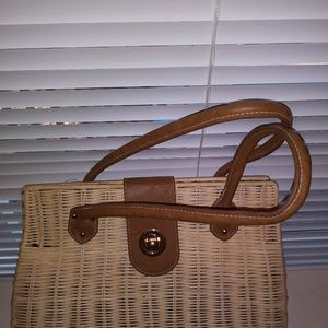 Straw purse